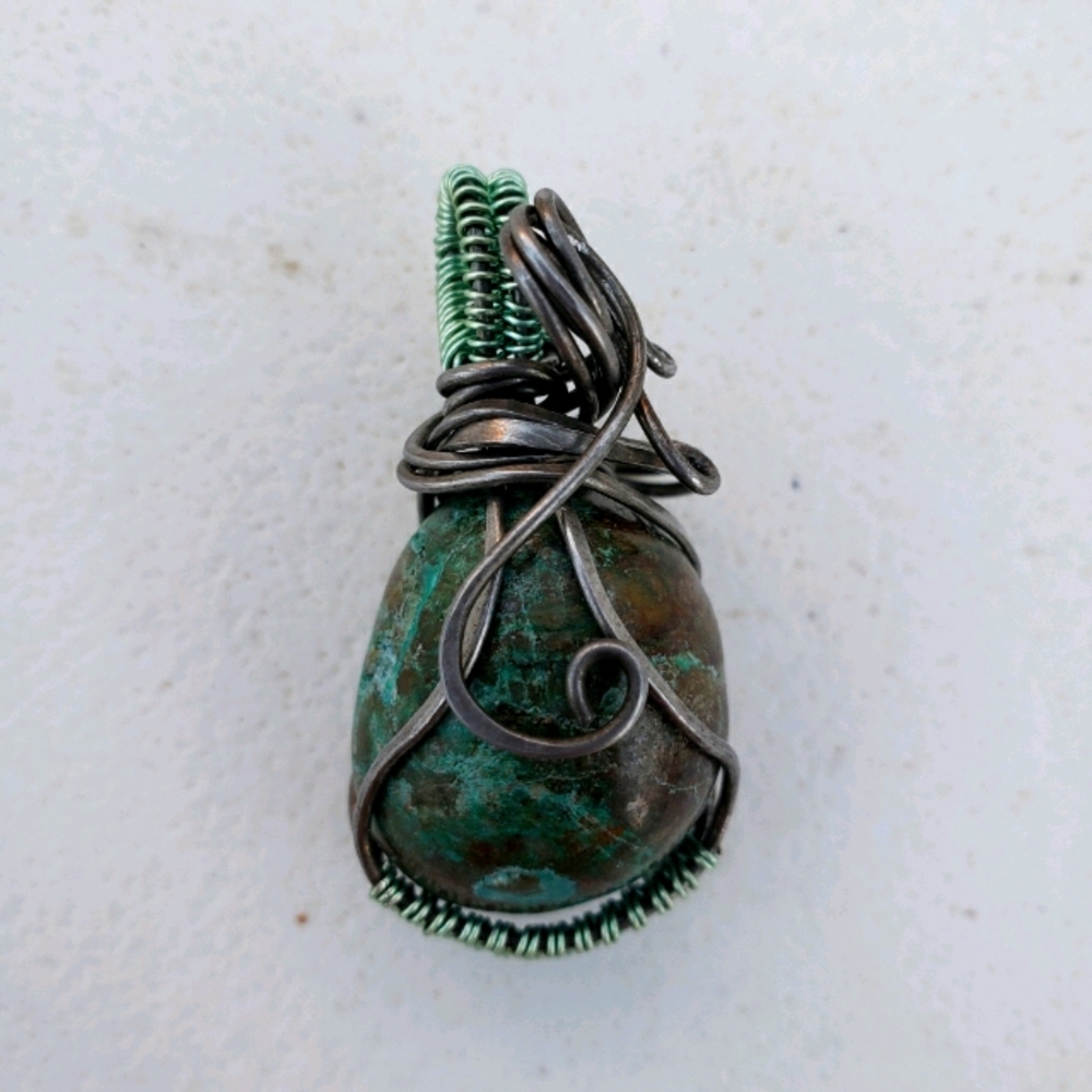 Chrysocolla pendant with custom chain